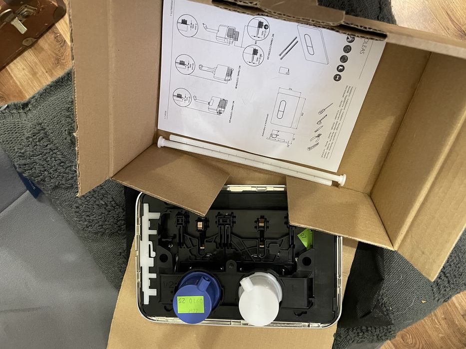 Пневматичен бутон за тоалетно казанче Видима/Идеал стандарт