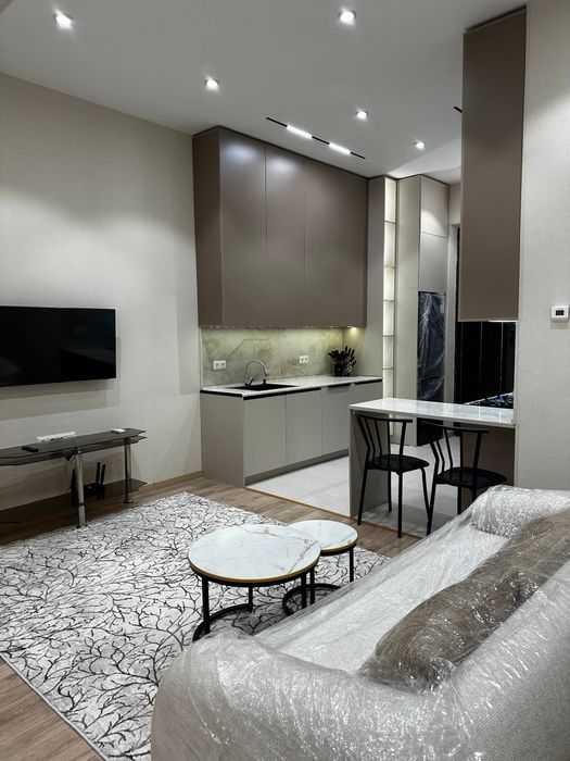 Сдается уютная,приятный  новая квартира (новостройка) на 7-м этаже. ЖК