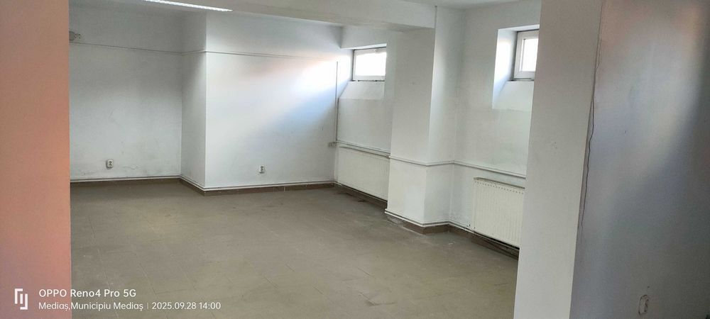 Se închiriază spațiu comercial vad comercial excelent