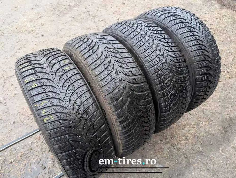 SET 4 Anvelope Iarna 205/65 R15 KUMHO WinterCraft WP51 94H - CU JANTE