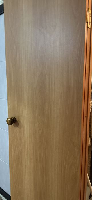 Межкомнатные двери 3 штук