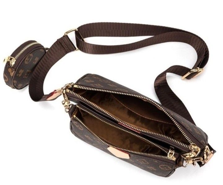 Geanta Louis Vuitton 3 în 1,feronerie metalica, super model, saculet