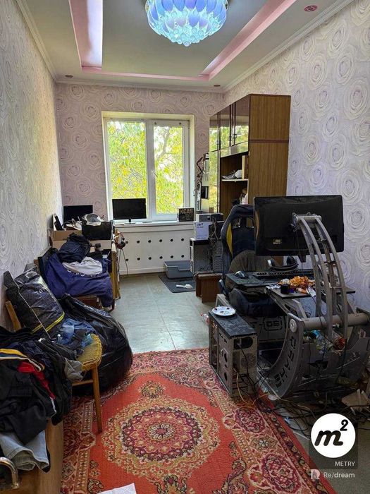 СРОЧНО Продается 3 комнатная квартира