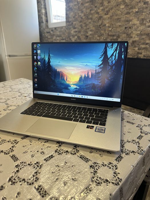 Лаптоп HUAWEI MateBook D15  Ryzen7