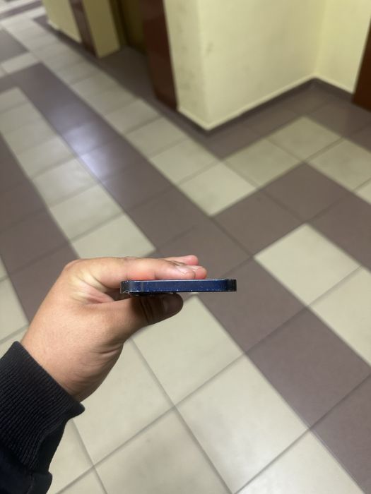 iPhone 12 128gb.