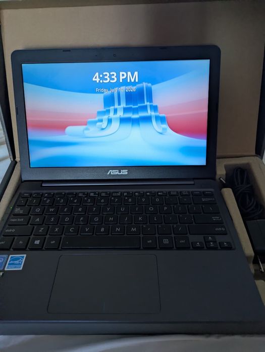 Laptop ASUS VIVO Book E203MA