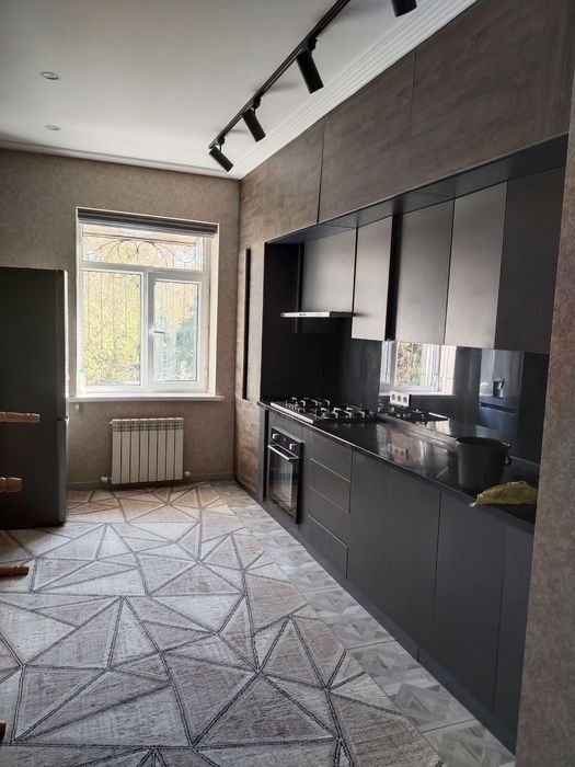 Сдается квартира в аренду расположенную рядом с метро "Новза"