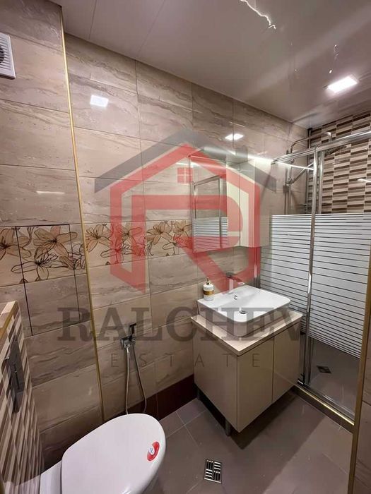 Дава се под наем Двустаен апартамент в Варна, Възраждане 3 - 50 кв.м за 459 € - Снимка #12