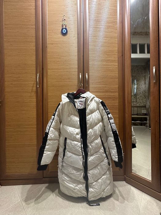 Продается пуховик зимний