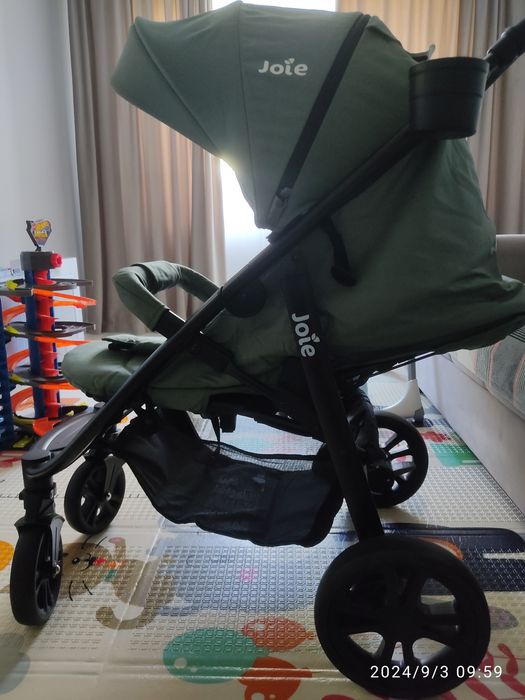 Продам коляску новую!!!