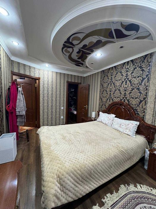 Просторная 4-комнатная квартира 93 м² в центре Ц-2