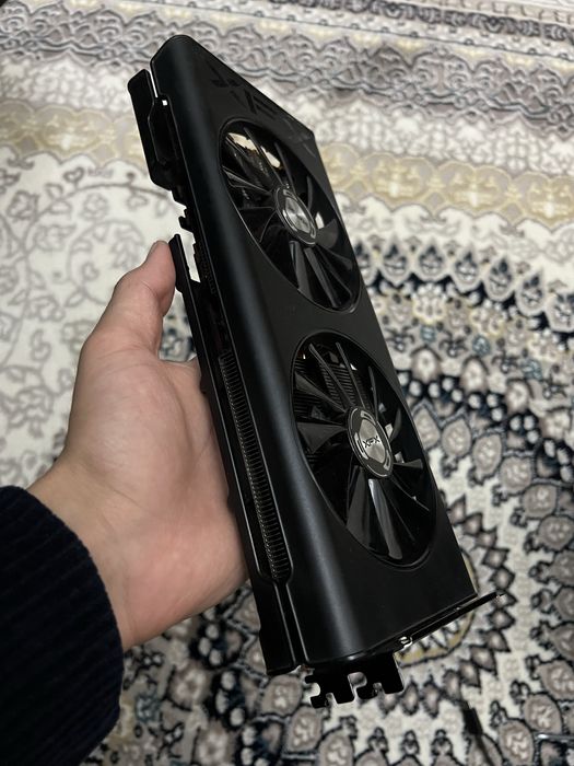 rtx3060 analog rx5700xt videokarta