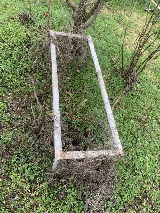 Продавам кошери даданблат 10 рамкови !Продавам и стойки за кошери!