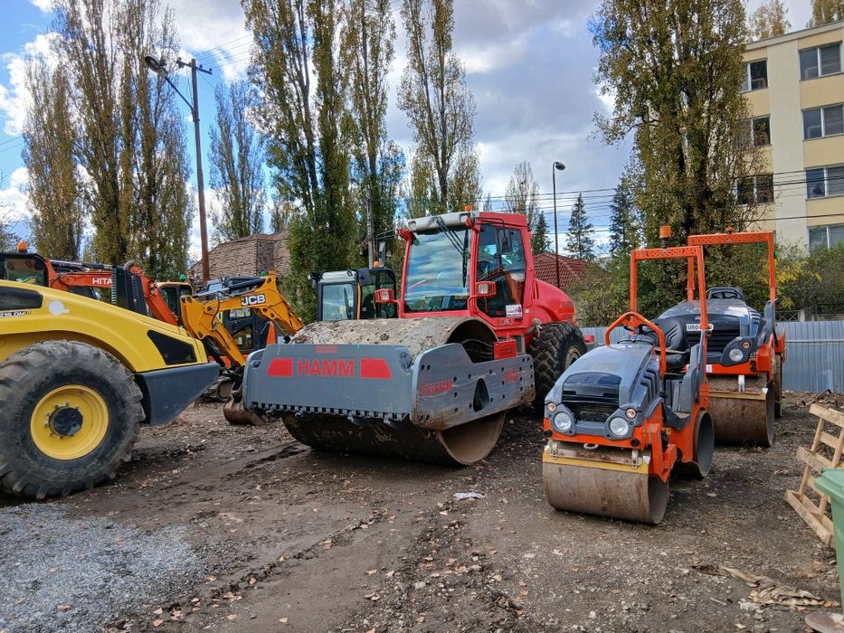 Inchiriez cilindru compactor bomag  HAMM