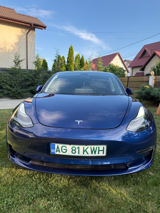 Tesla Model 3 DualMotor LongRange AWD