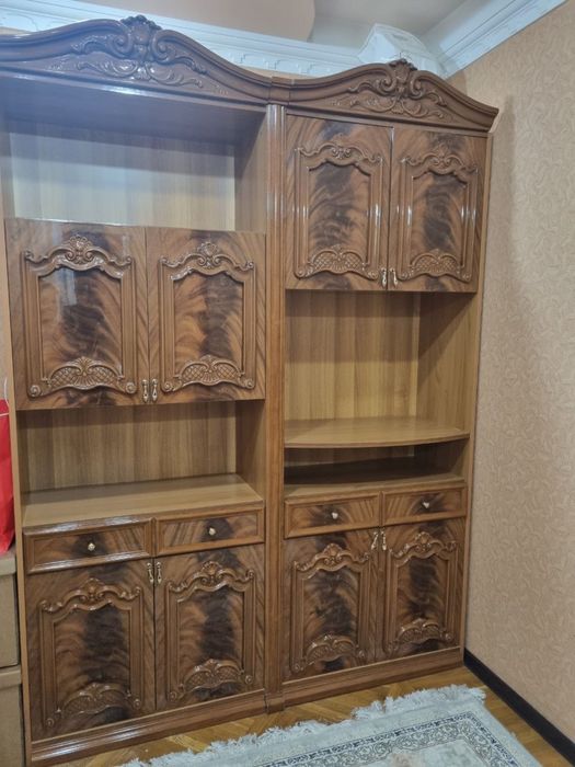 Стенка и две панели