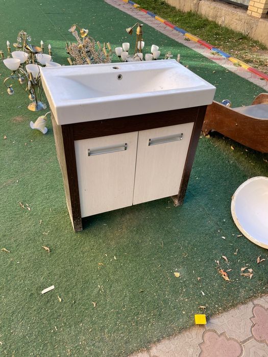 Раковина с тумбой б/у