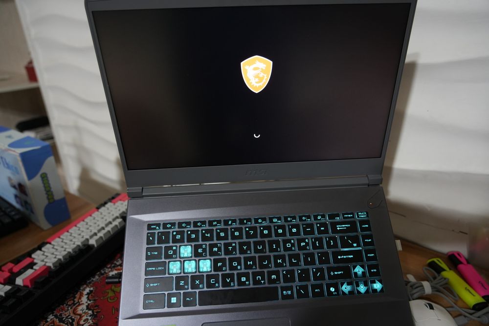MSI Thin 15 sotiladi 16/512 gb, RTX 4050 6gb
