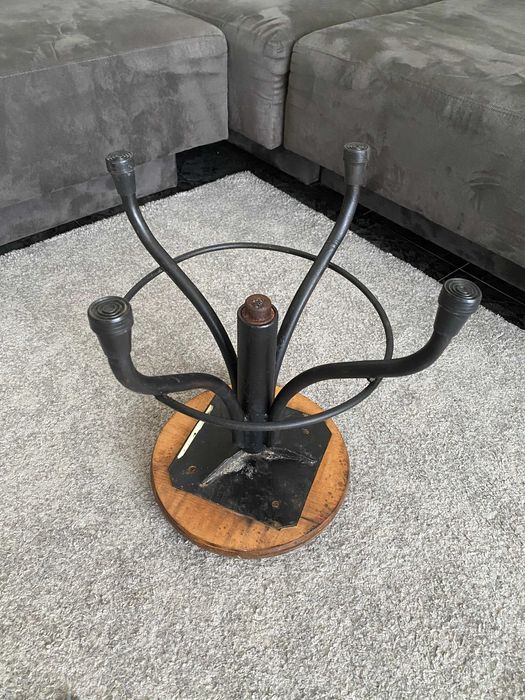 Индустриално Винтидж Столче на Винт