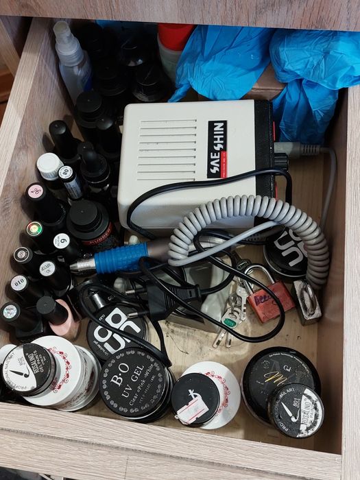 материалы для маникюра