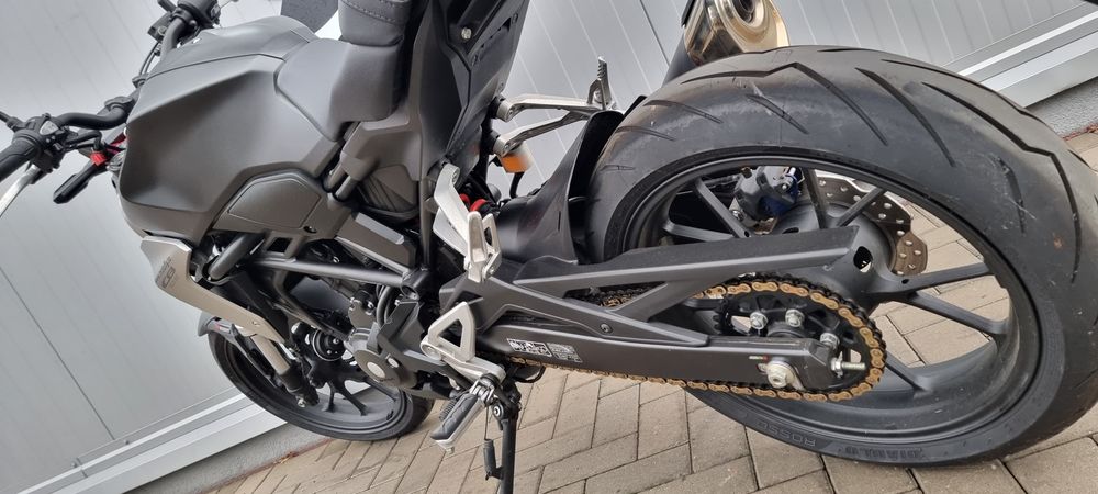 MotoFly vinde Honda CB300R an 2019 categ A2