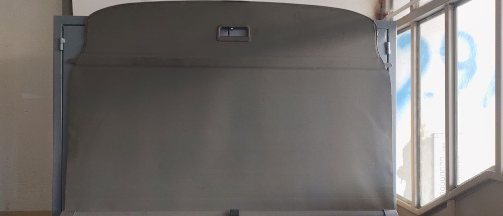 Щора багажник -кучкарник Audi a4 b6 2002