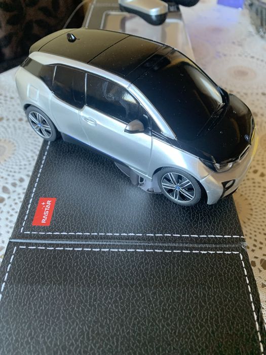 Кола с дистанционно BMW I3