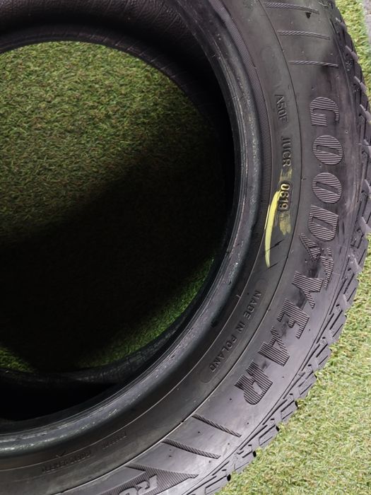 205 55 16 allseason Goodyear