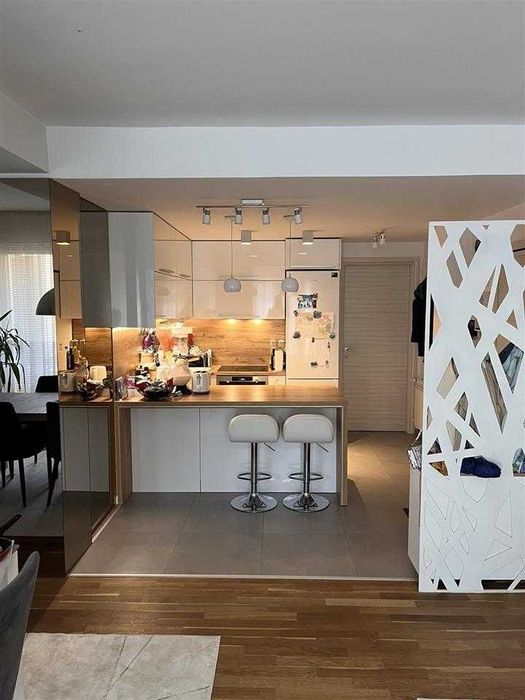 Дава се под наем Двустаен апартамент в Бургас, Зорница - 57 кв.м за 204 € - Снимка #2