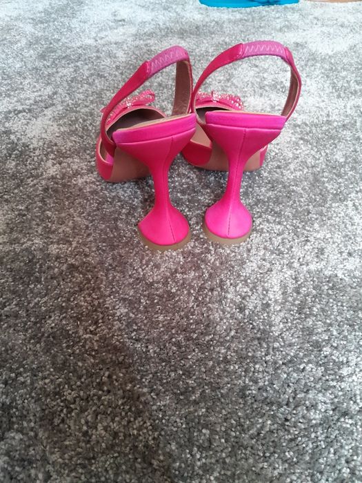 Amina Muaddi сандали