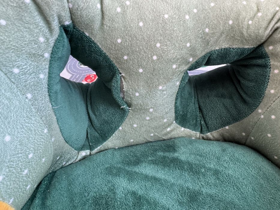 Бебешки пуф с активности жирафчето Софи