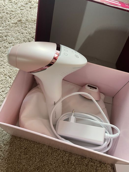 Фотоепилатор Philips Lumea Prestige