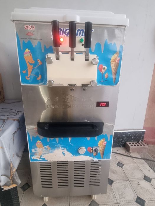 Muzqaymoq ishlap chiqarish uskunasi