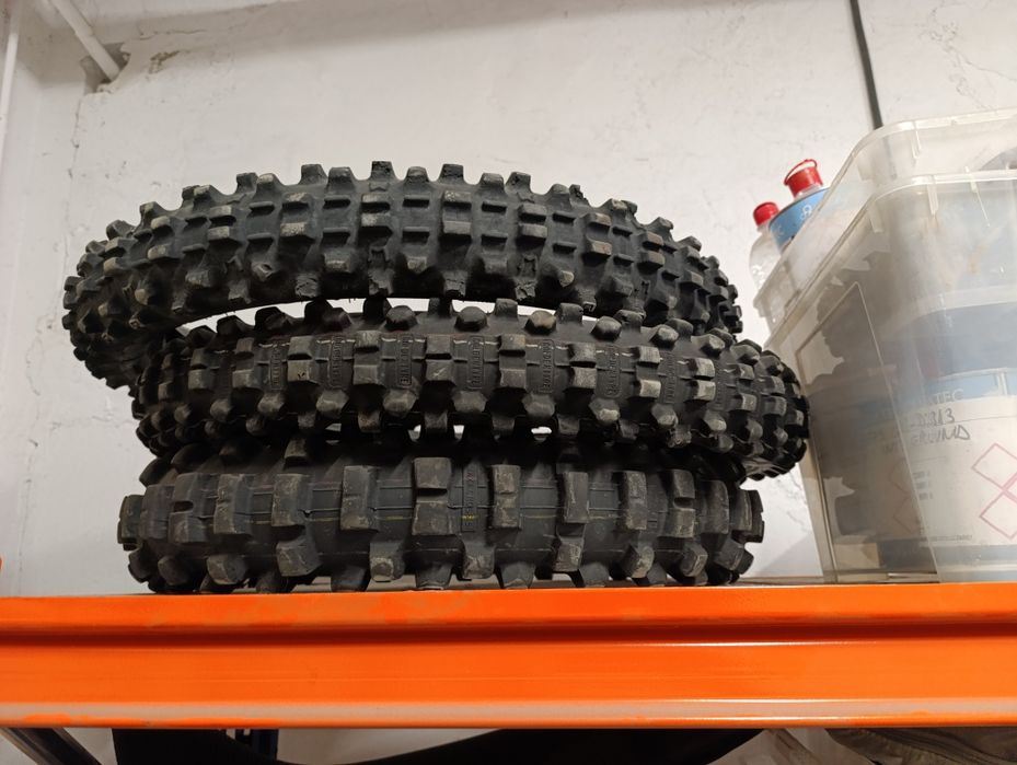 Anvelope moto enduro