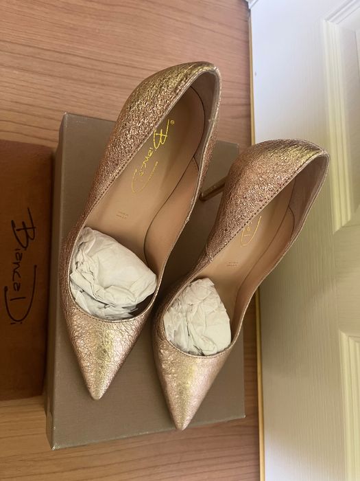 Karen Millen - обувки с камъни сваровски. Michael Kors, Bianci  -  39 номер - 50 евро.