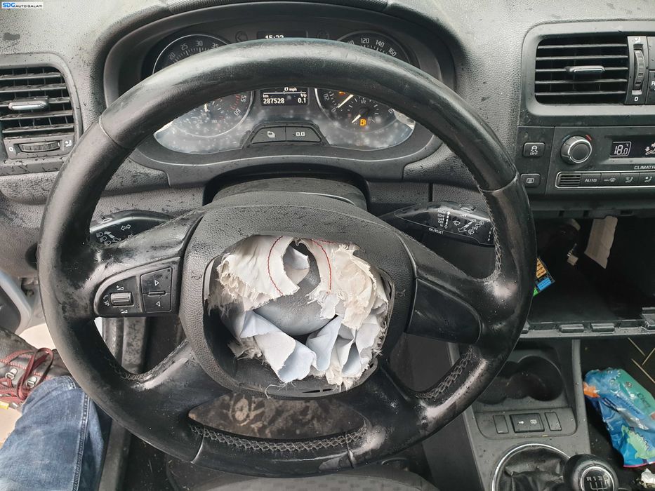 Volan 4 Spite cu Comenzi FARA Airbag Skoda Fabia 2 2010 - 2014 [K8041]