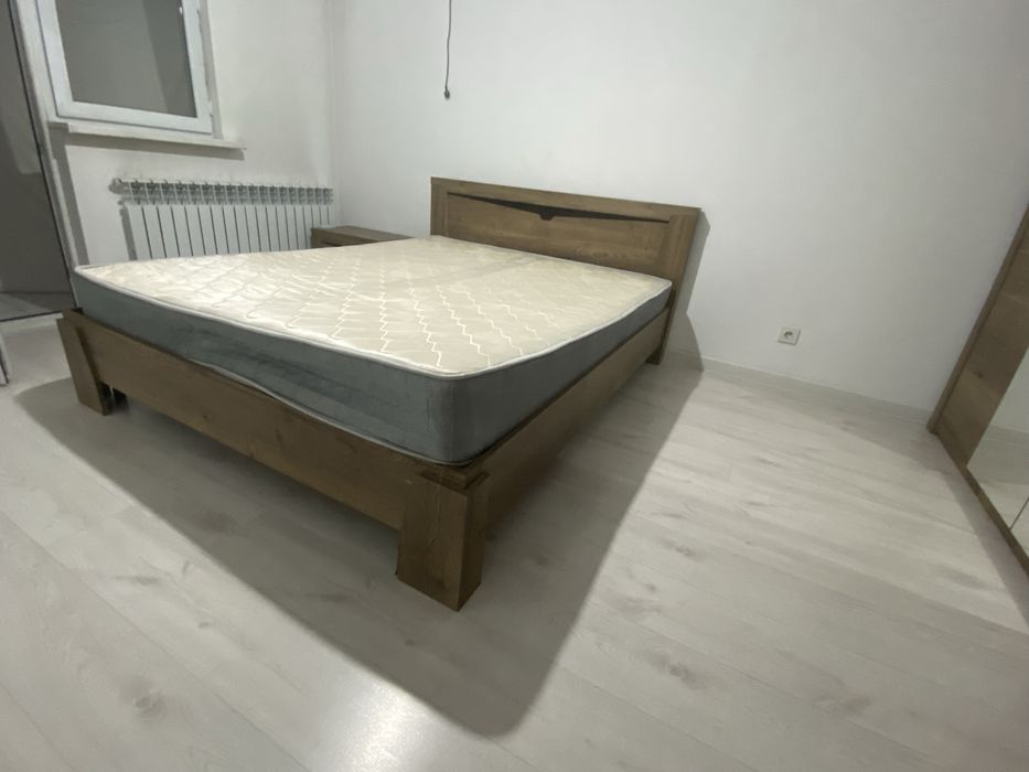 Спальный гарнитур в хорошим состоянии