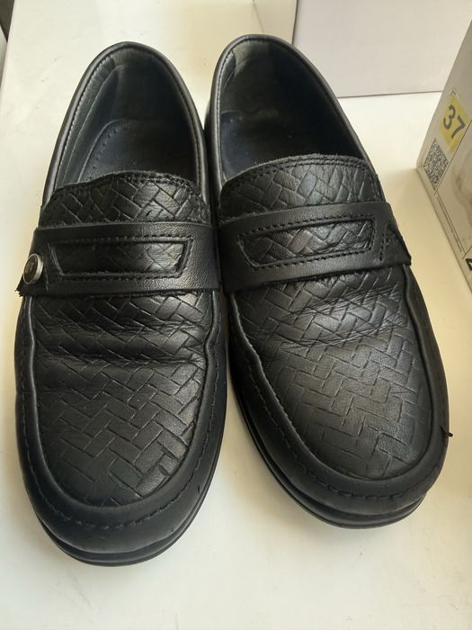Продам туфли для мальчика,р28