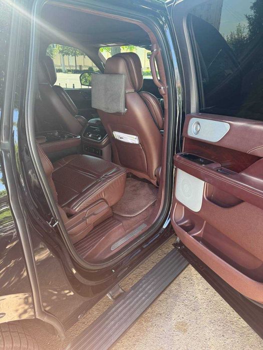 LINCOLN NAVIGATOR Avto mashina yo`l tanlamas