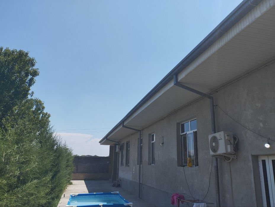 6 sotik hovli Suv gaz hammasi zo'r dakumentla joyida