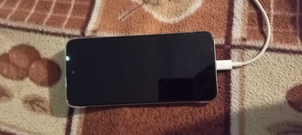 Vând telefon infinix