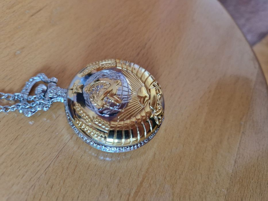 Джобен ретро часовник СССР  - Сърп и чук