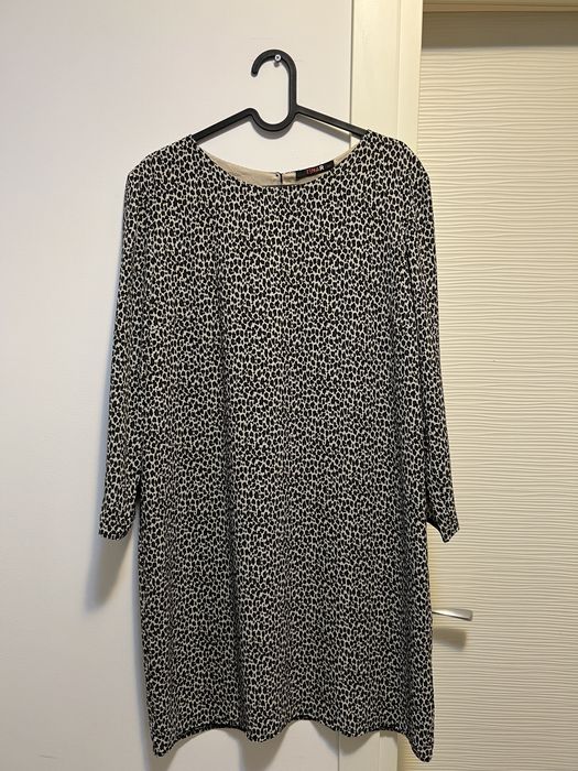 Se vand 3 rochii: rochie dama Mango + altele