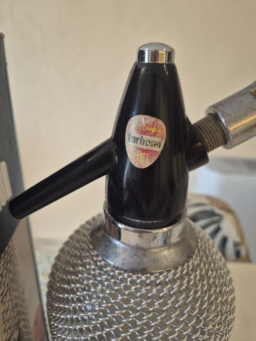 Ретро сифон за газирана вода