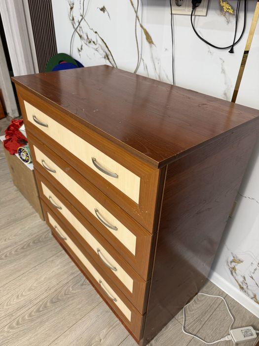 Продам тумбу 80*18 см 10000 т