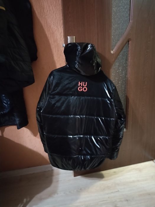 Geacă Hugo boss!!