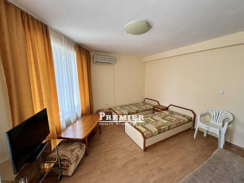Продава се Тристаен апартамент в Поморие - 80 кв.м за 2075 €/кв.м - Снимка #5