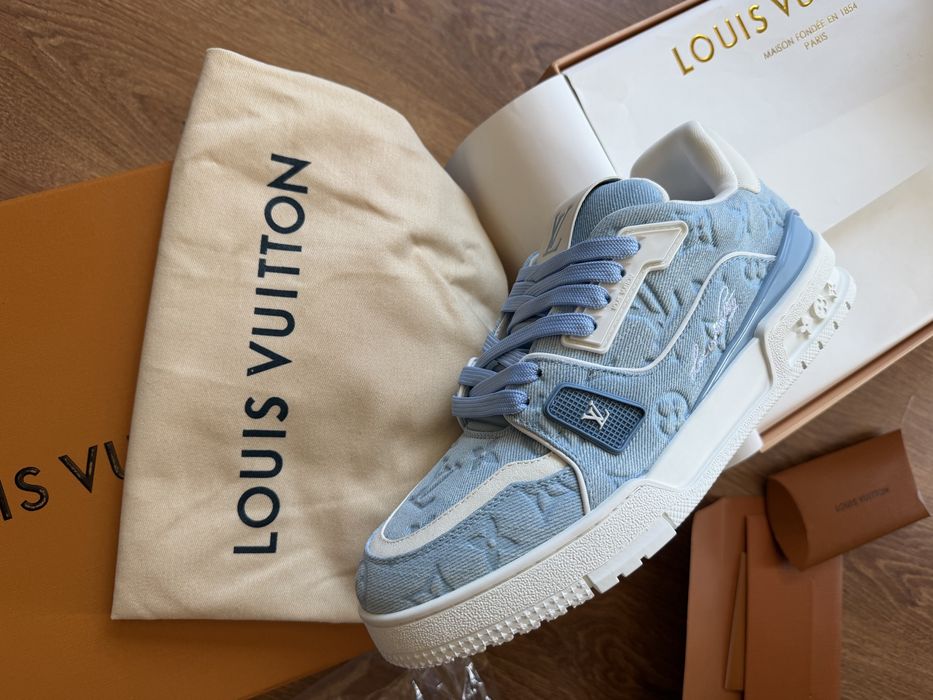 Adidasi LV  trainers model 2026