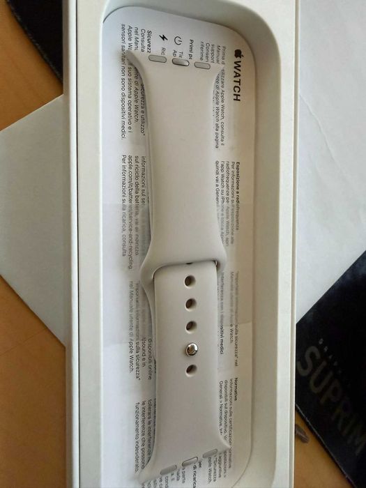 Apple Watch SE (2nd Gen) 40mm Starlight GPS zgariat, bat health 100%