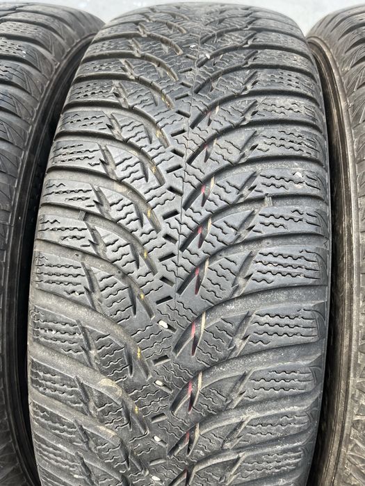 4 бр. зимни гуми 215/65/16 Kumho  6 mm DOT 2817